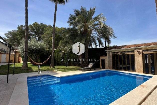 Segunda mano - Villa -
Torrevieja - Los Balcones - Los Altos del Edén