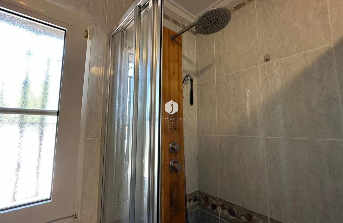 Segunda mano - Villa -
Torrevieja - Los Balcones - Los Altos del Edén