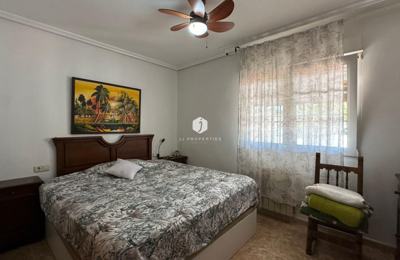 Segunda mano - Villa -
Torrevieja - Los Balcones - Los Altos del Edén