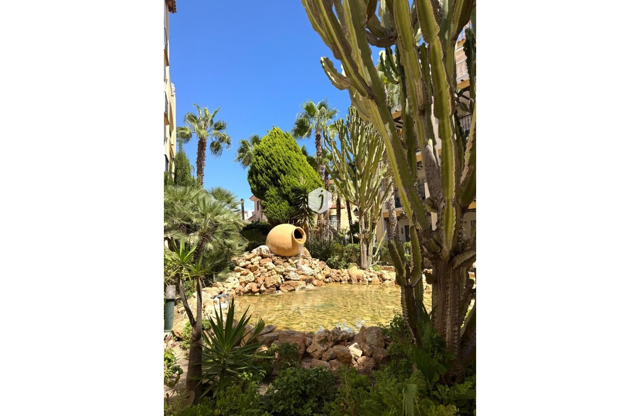 Segunda mano - Ático -
Torrevieja - Los Frutales