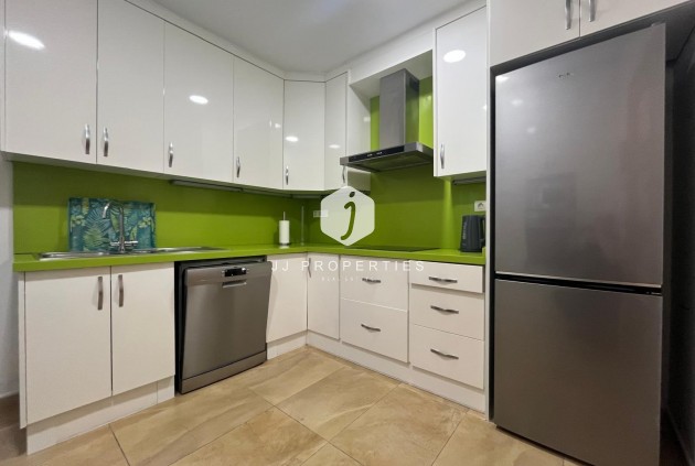 Z drugiej ręki - Mieszkanie w bloku -
Torrevieja - Centro