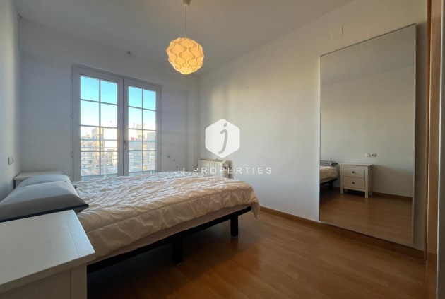 Z drugiej ręki - Mieszkanie w bloku -
Torrevieja - Centro