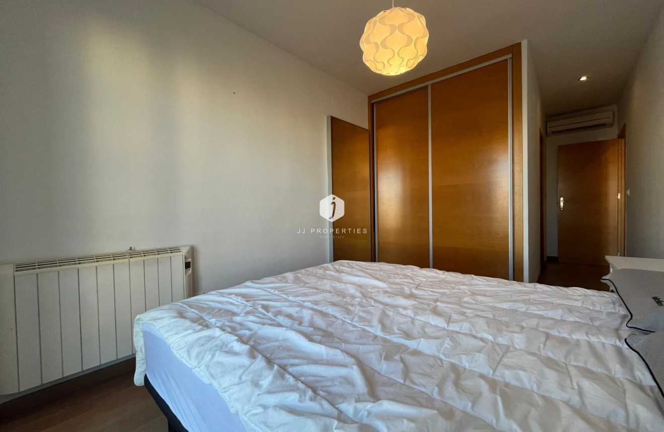 Z drugiej ręki - Mieszkanie w bloku -
Torrevieja - Centro