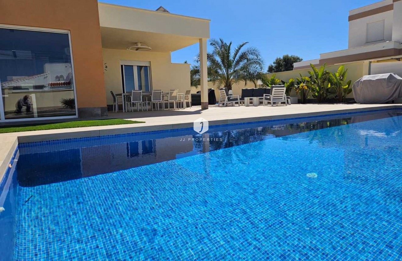 Z drugiej ręki - Villa -
Torrevieja - Costa Blanca