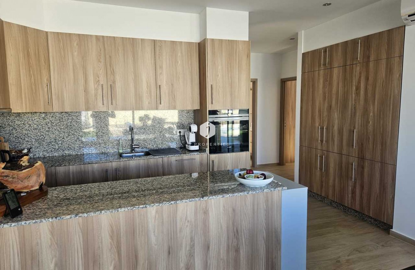 Z drugiej ręki - Villa -
Torrevieja - Costa Blanca