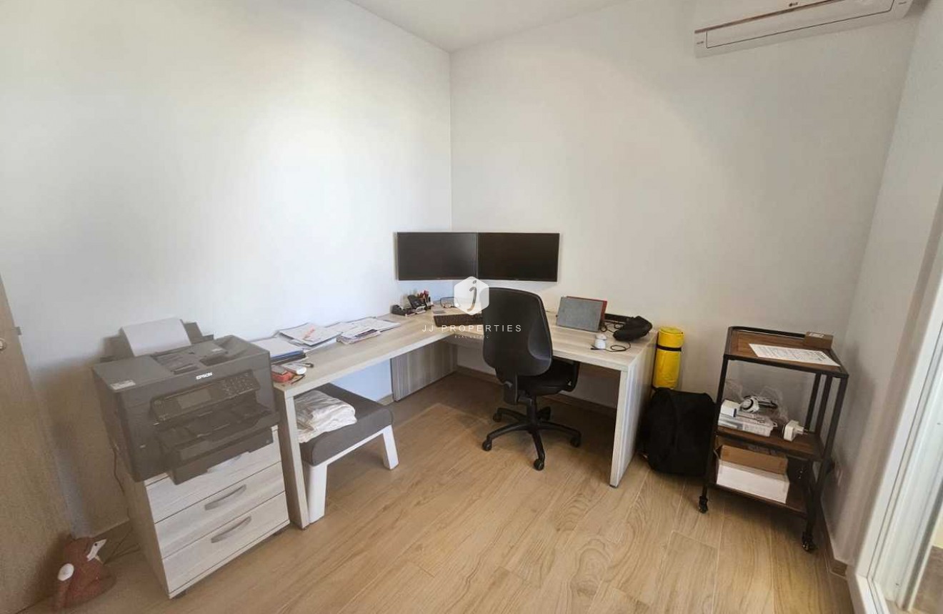 Z drugiej ręki - Villa -
Torrevieja - Costa Blanca