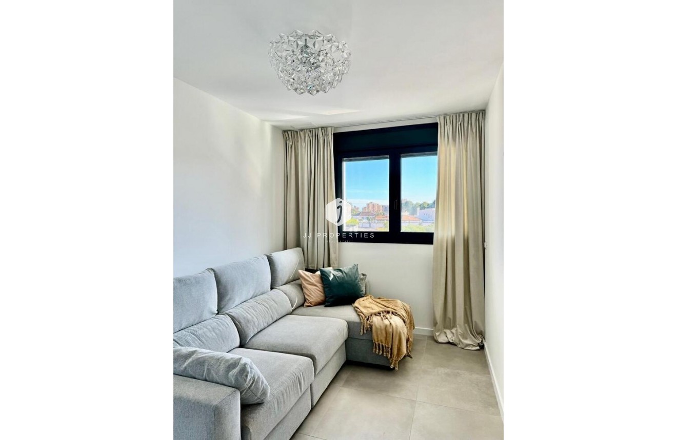 Tweedehands - Appartement / flat -
Dehesa de Campoamor - Costa Blanca