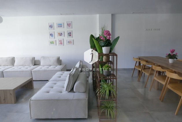 Tweedehands - Appartement / flat -
Dehesa de Campoamor - Costa Blanca