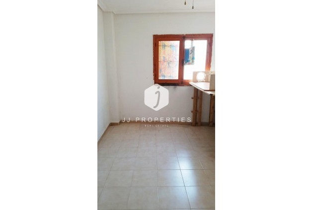 Tweedehands - Appartement / flat -
Torrevieja - Centro