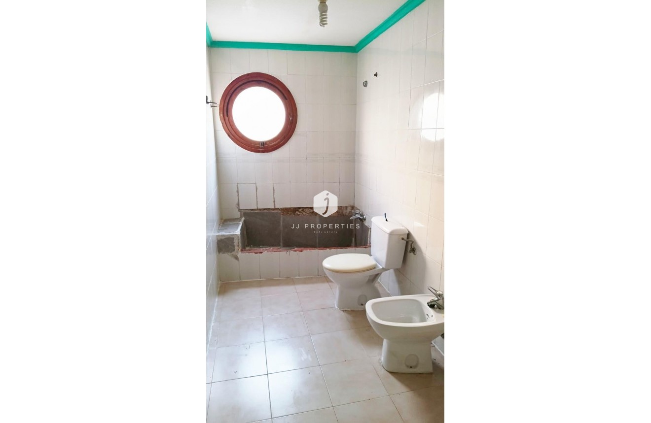 Tweedehands - Appartement / flat -
Torrevieja - Centro