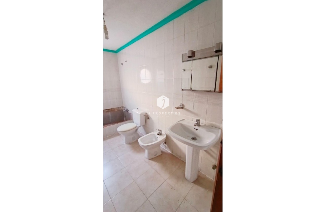 Tweedehands - Appartement / flat -
Torrevieja - Centro