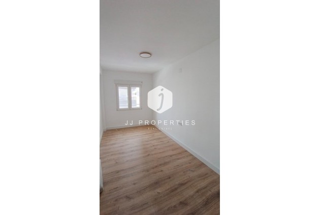 Tweedehands - Appartement / flat -
Torrevieja - Centro