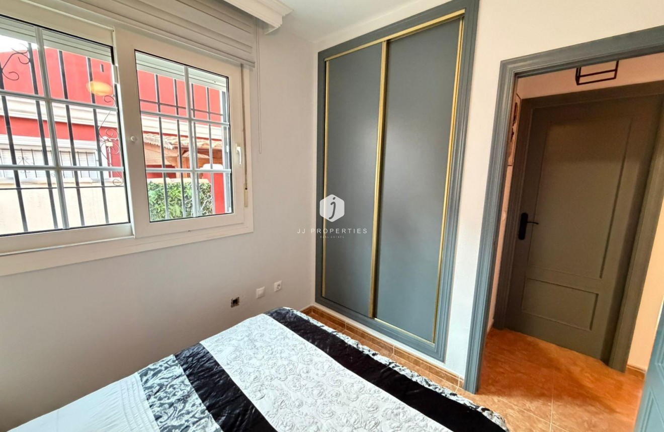 Tweedehands - Chalet -
Orihuela Costa - Villamartín