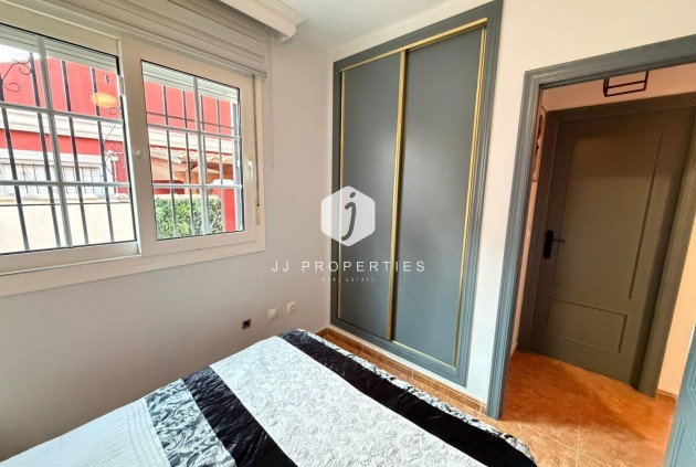 Tweedehands - Chalet -
Orihuela Costa - Villamartín