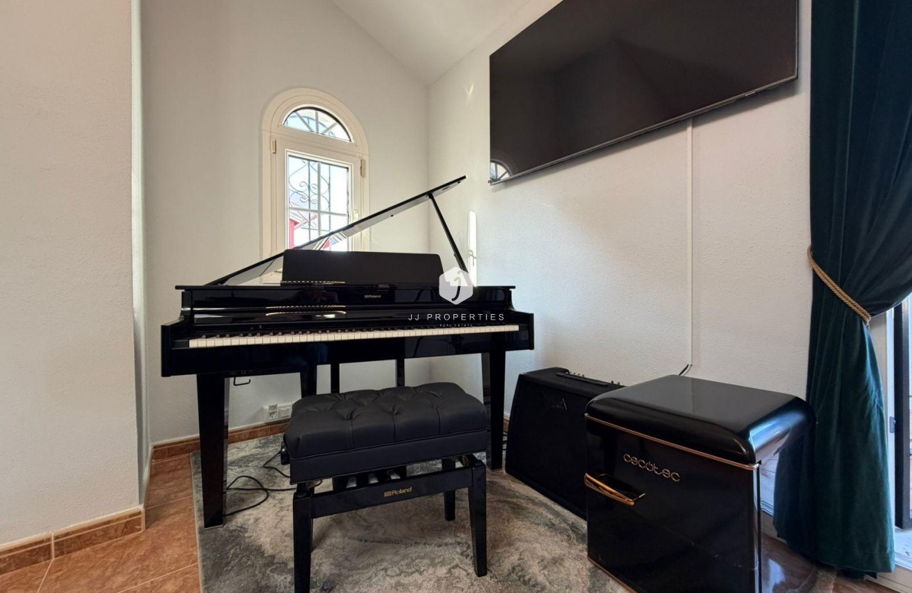 Tweedehands - Chalet -
Orihuela Costa - Villamartín