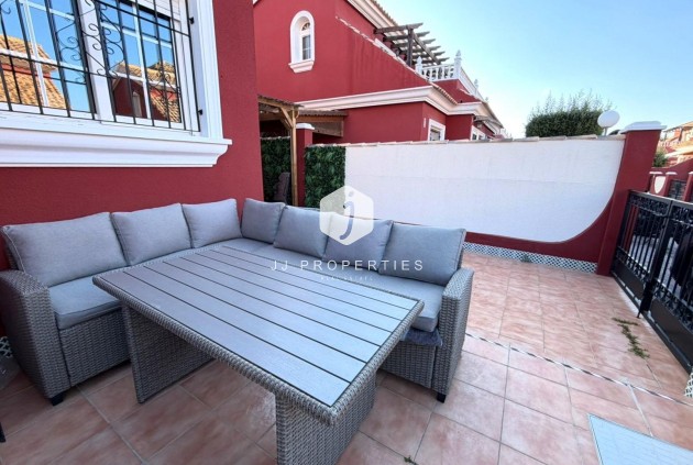 Tweedehands - Chalet -
Orihuela Costa - Villamartín