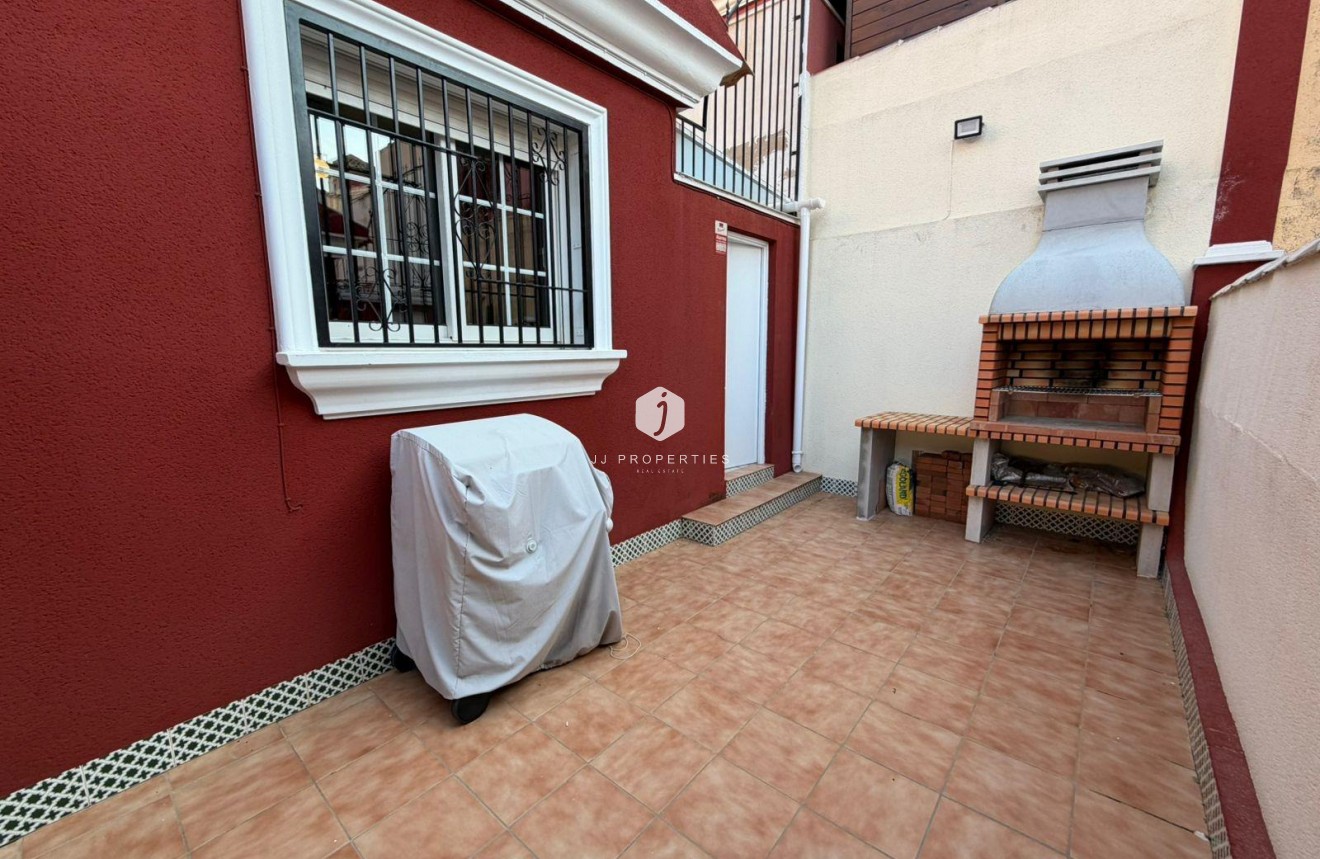 Tweedehands - Chalet -
Orihuela Costa - Villamartín