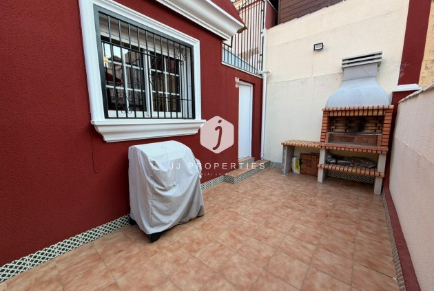 Tweedehands - Chalet -
Orihuela Costa - Villamartín