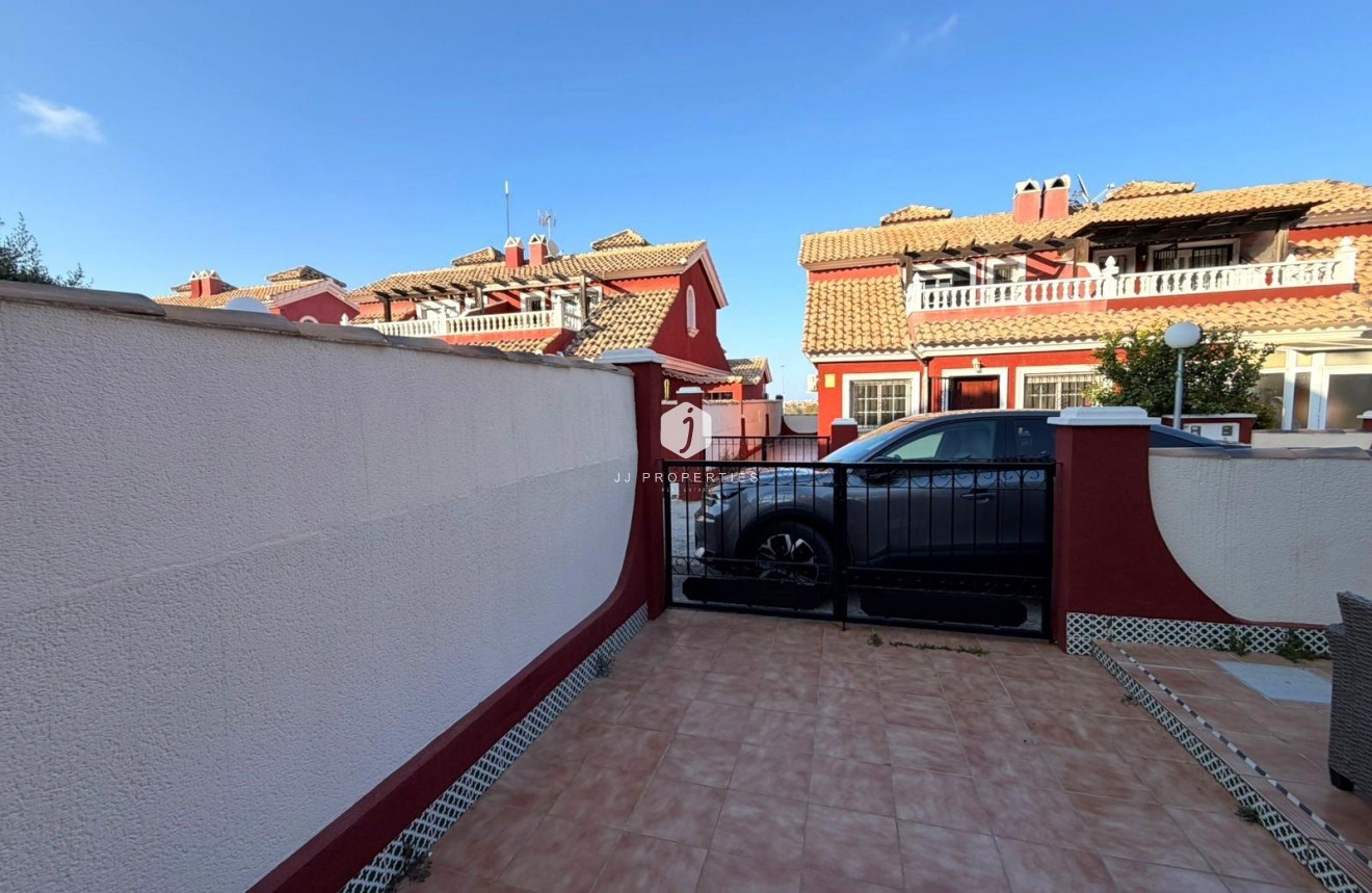 Tweedehands - Chalet -
Orihuela Costa - Villamartín