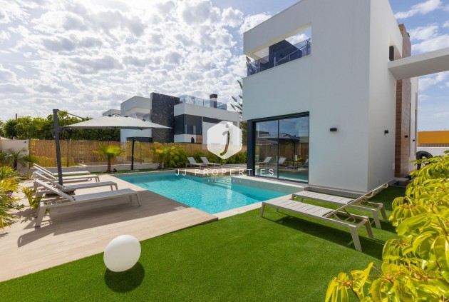 Tweedehands - Villa -
Torrevieja - Torreta Florida