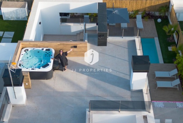 Tweedehands - Villa -
Torrevieja - Torreta Florida