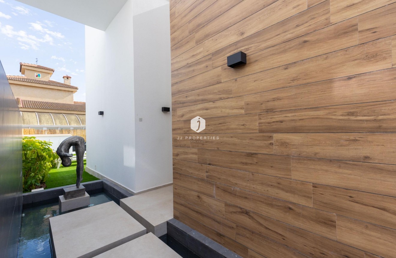 Tweedehands - Villa -
Torrevieja - Torreta Florida