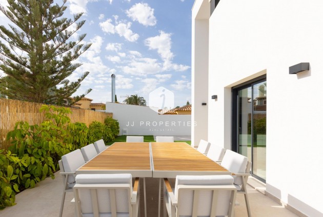 Tweedehands - Villa -
Torrevieja - Torreta Florida