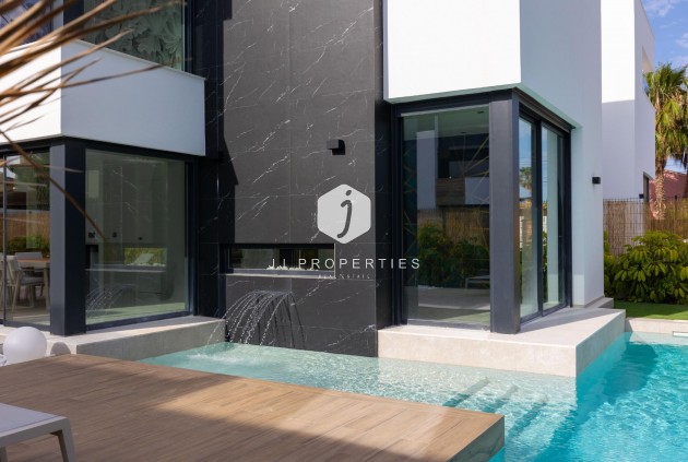 Tweedehands - Villa -
Torrevieja - Torreta Florida