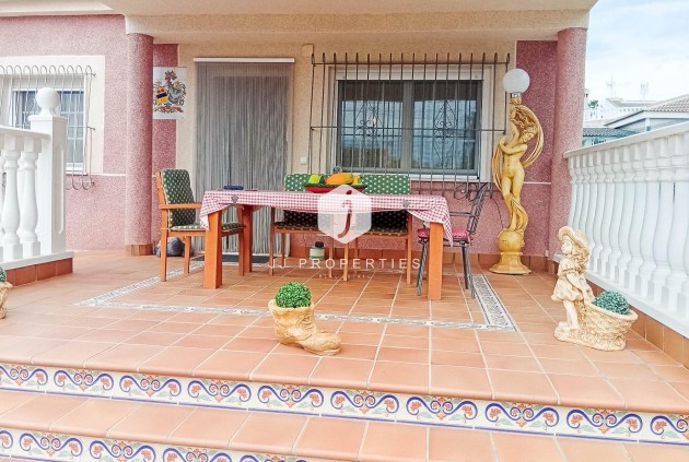 Tweedehands - Villa -
Torrevieja - La siesta