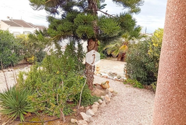 Tweedehands - Villa -
Torrevieja - La siesta