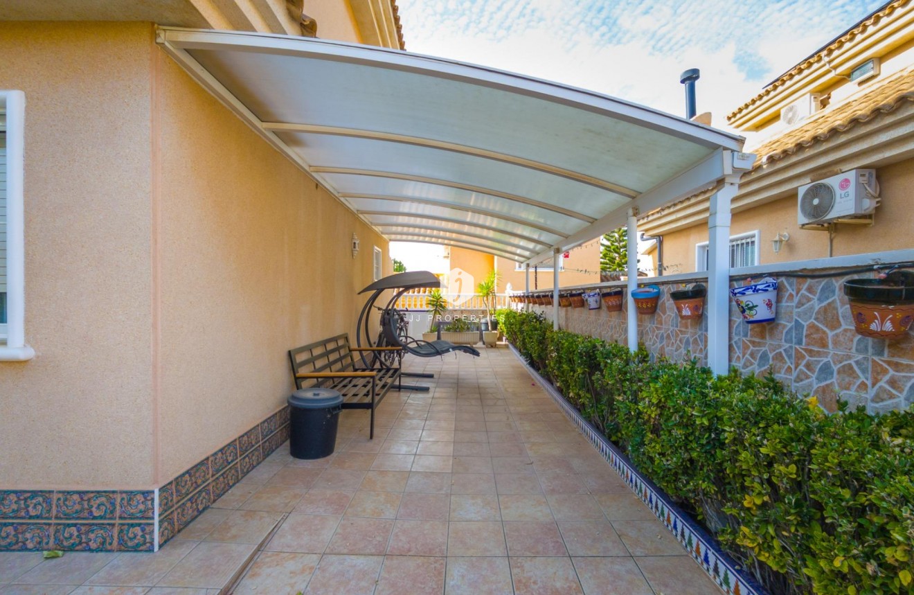 Tweedehands - Villa -
Torrevieja - Los Balcones - Los Altos del Edén