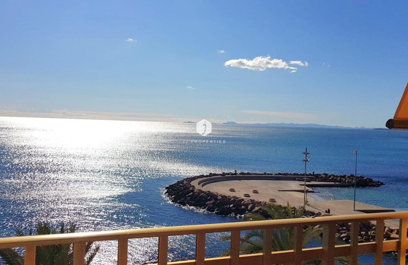 Tweedehands - Appartement / flat -
Torrevieja - Estacion de autobuses