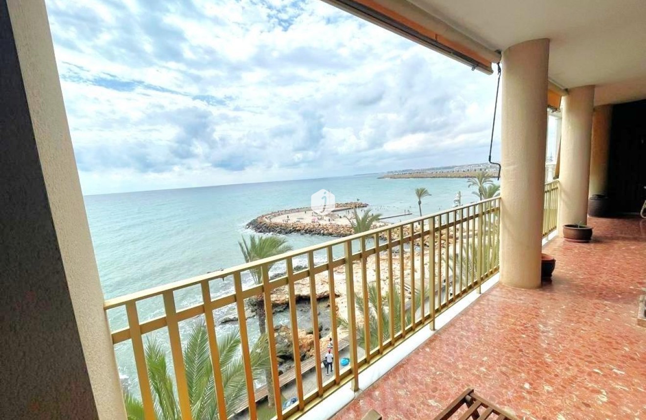 Tweedehands - Appartement / flat -
Torrevieja - Estacion de autobuses