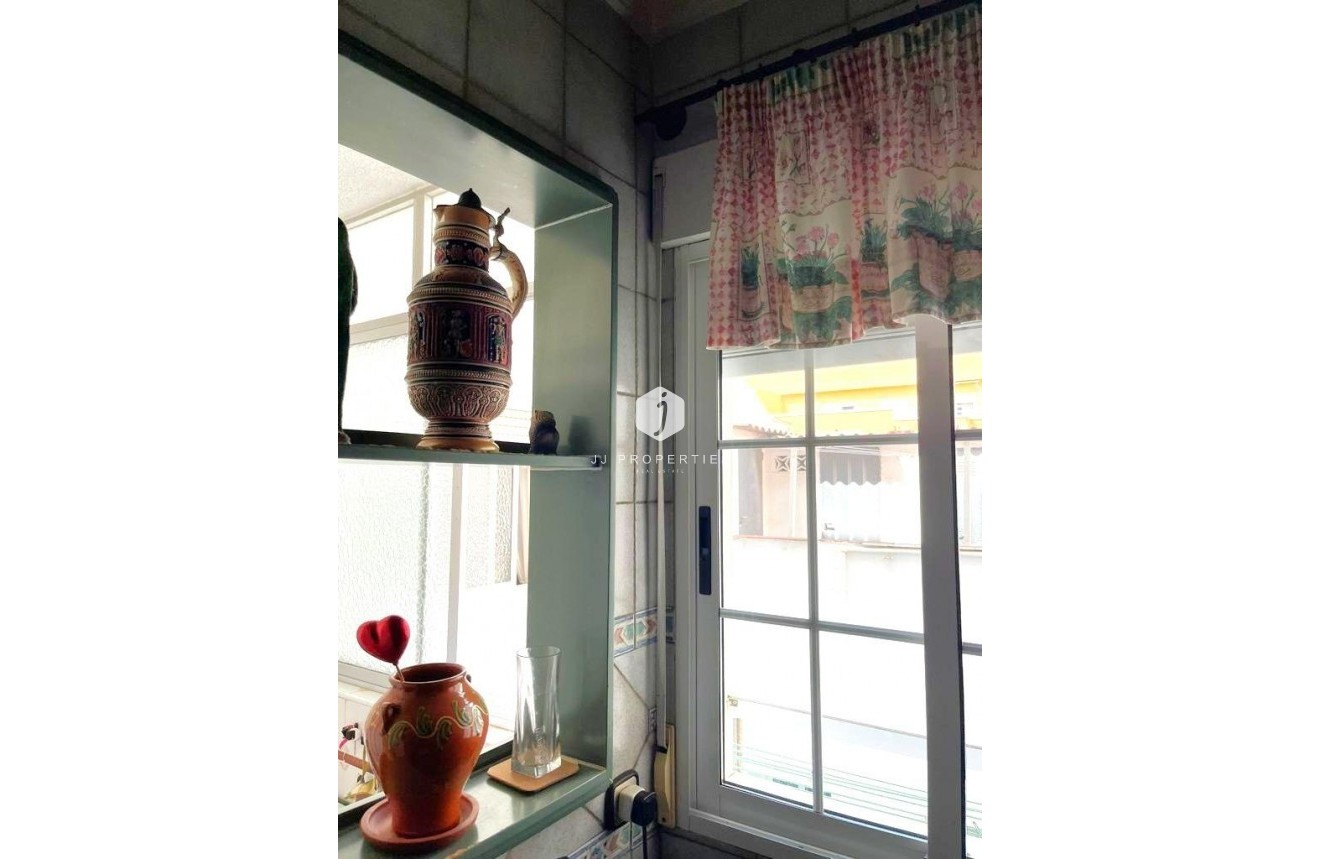 Tweedehands - Appartement / flat -
Torrevieja - Estacion de autobuses