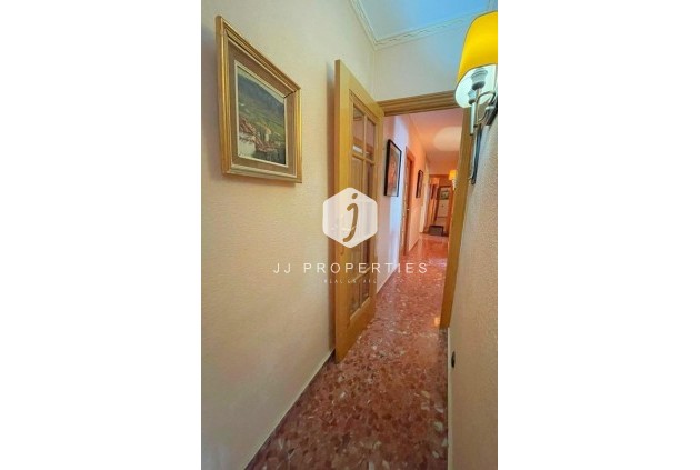 Tweedehands - Appartement / flat -
Torrevieja - Estacion de autobuses