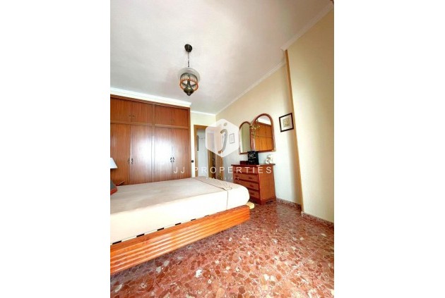 Tweedehands - Appartement / flat -
Torrevieja - Estacion de autobuses