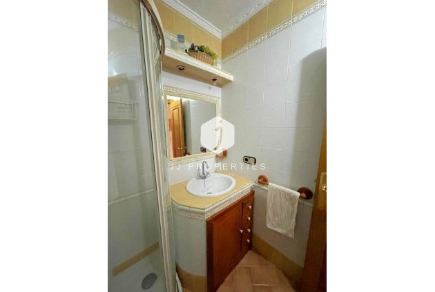 Tweedehands - Appartement / flat -
Torrevieja - Estacion de autobuses