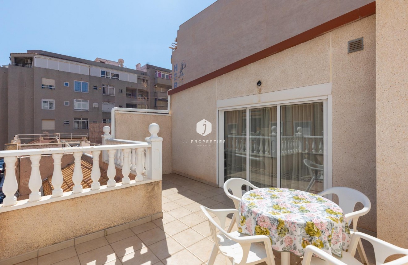 Tweedehands - Bungalow -
Torrevieja - Centro