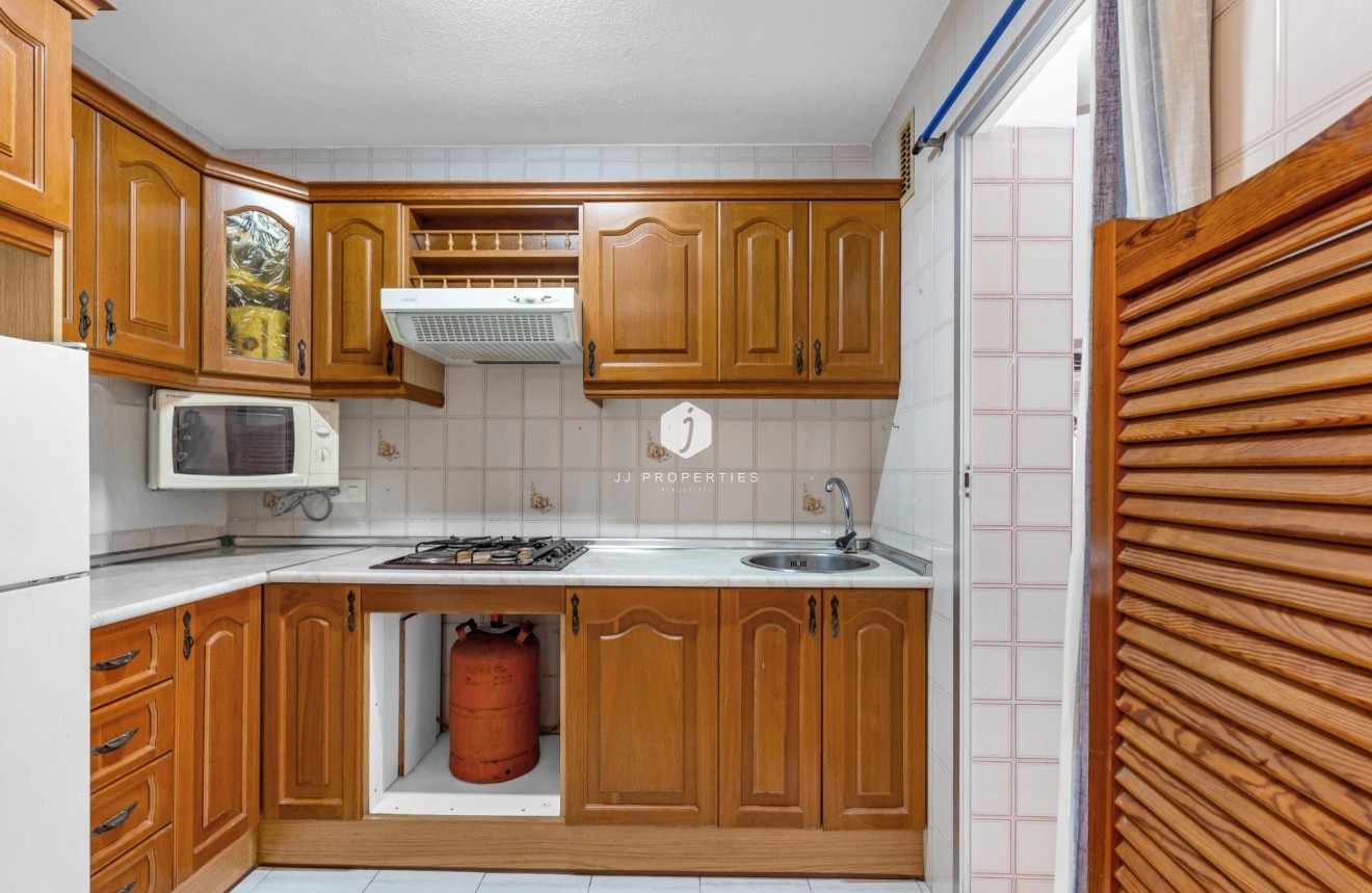 Tweedehands - Bungalow -
Torrevieja - Centro