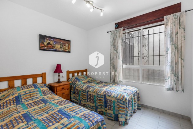 Tweedehands - Bungalow -
Torrevieja - Centro