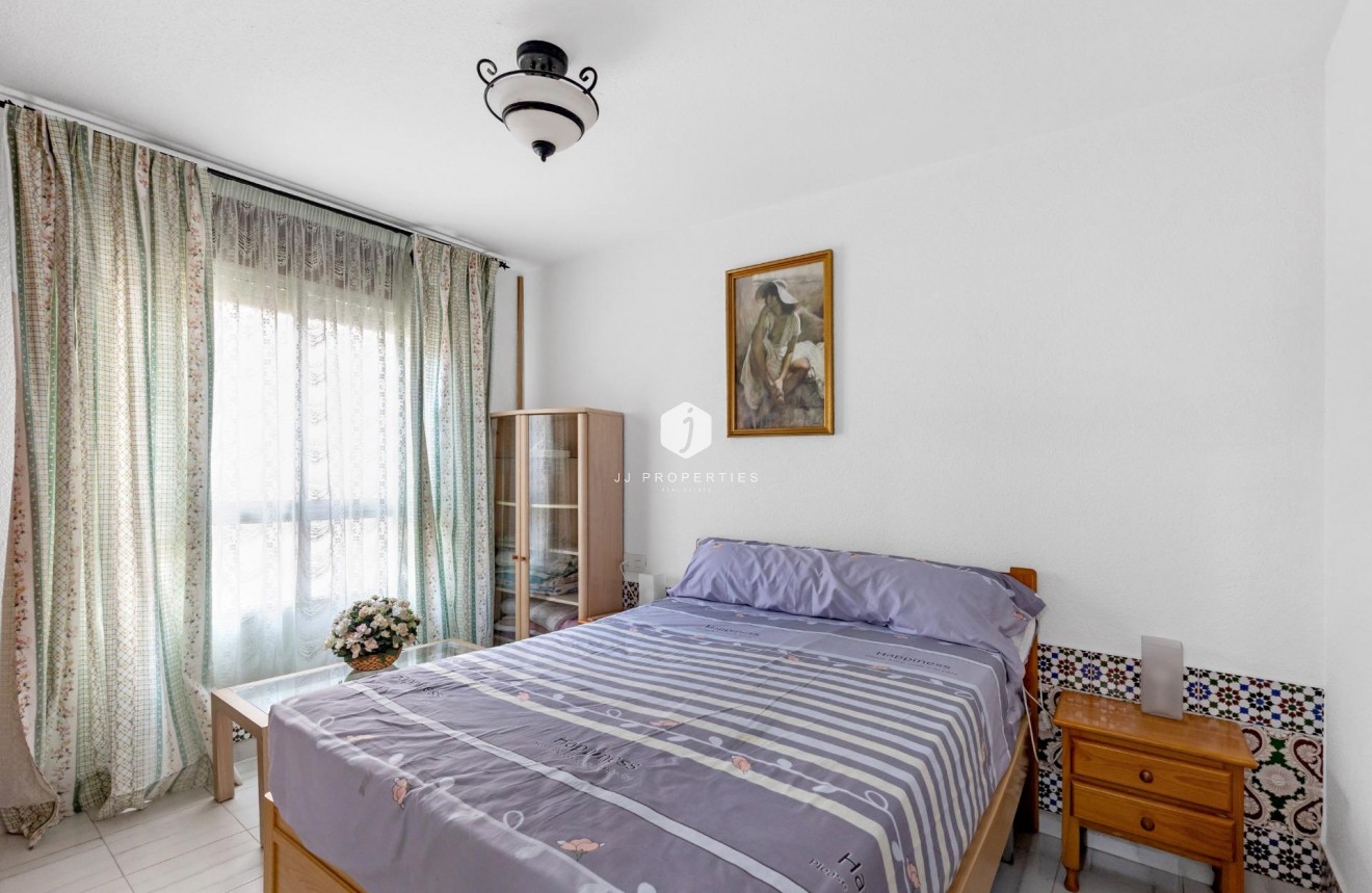 Tweedehands - Bungalow -
Torrevieja - Centro