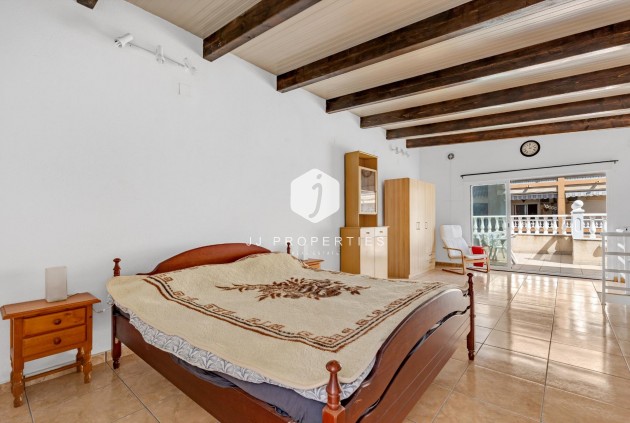 Tweedehands - Bungalow -
Torrevieja - Centro