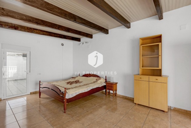 Tweedehands - Bungalow -
Torrevieja - Centro