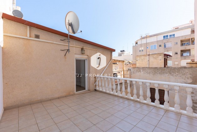 Tweedehands - Bungalow -
Torrevieja - Centro
