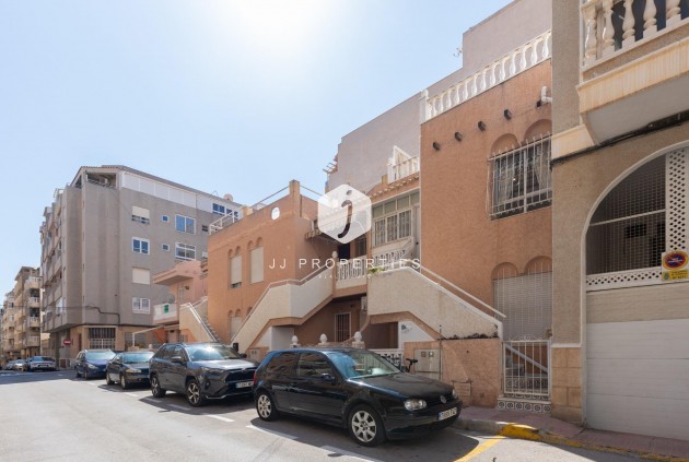 Tweedehands - Bungalow -
Torrevieja - Centro