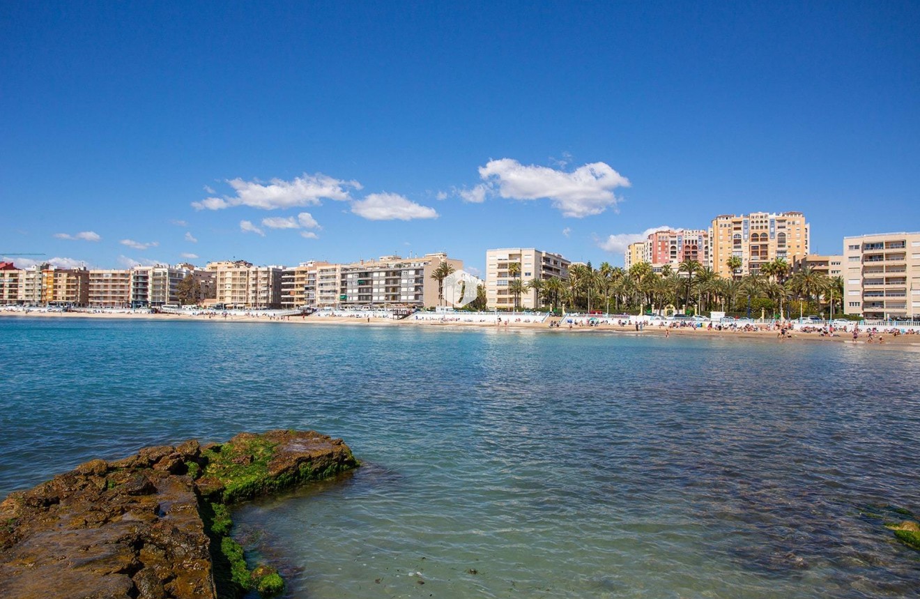 Tweedehands - Bungalow -
Torrevieja - Centro