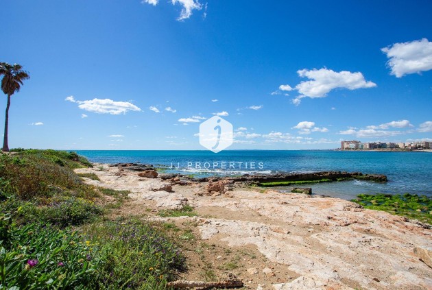 Tweedehands - Bungalow -
Torrevieja - Centro