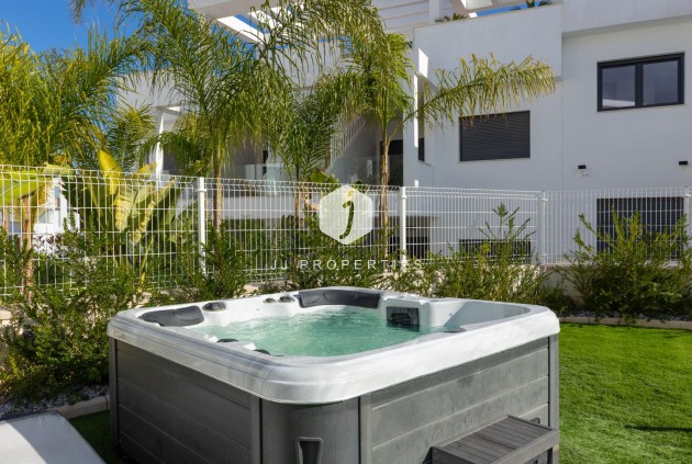 Tweedehands - Penthouse -
Torrevieja - Los Balcones - Los Altos del Edén