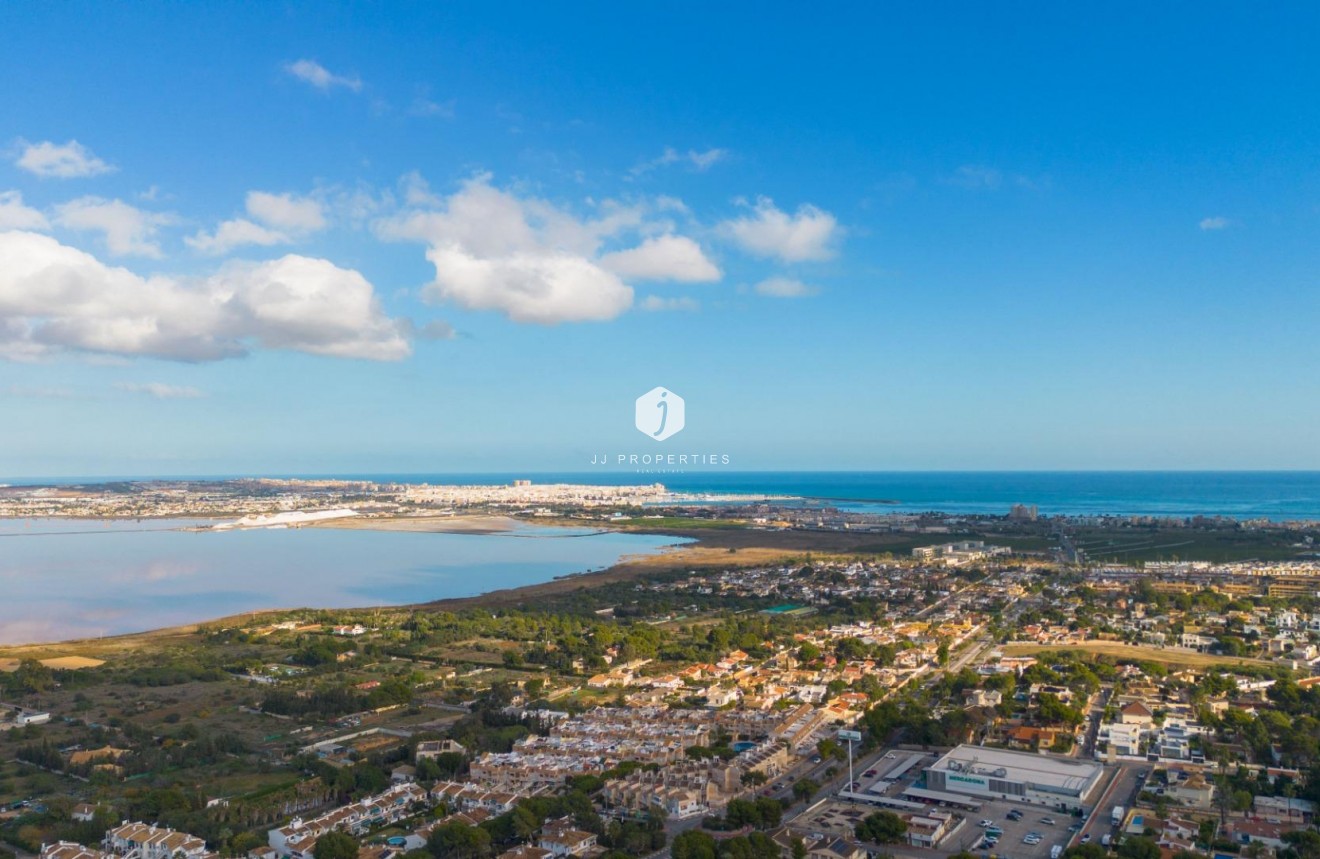 Tweedehands - Penthouse -
Torrevieja - Los Balcones - Los Altos del Edén