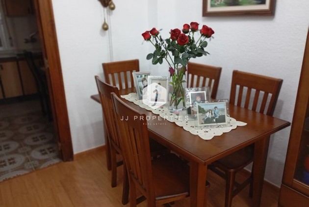 Tweedehands - Chalet -
Daya Vieja - Costa Blanca